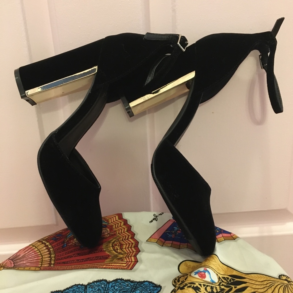 PRICE DROP! ⭐️HOST PICK!⭐️ NWOT! Qupid Gorgeous Pumps-price dropped-were $42 - Picture 3 of 8